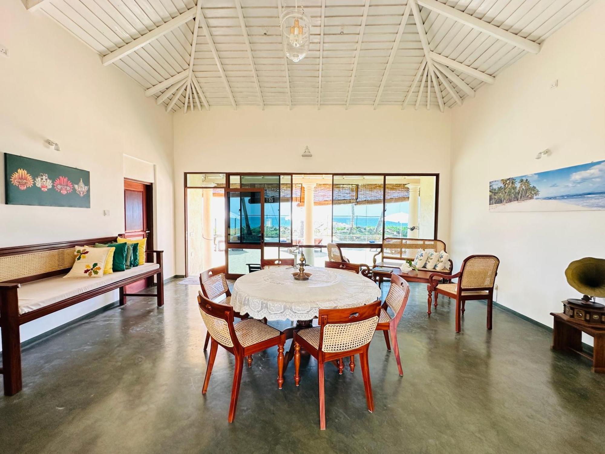 House By The Sea Hikka Hotel Hikkaduwa Ngoại thất bức ảnh