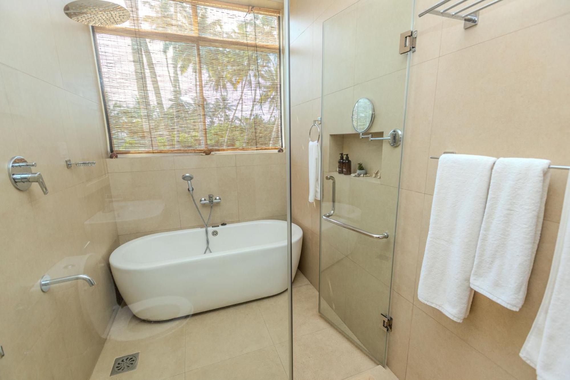 House By The Sea Hikka Hotel Hikkaduwa Ngoại thất bức ảnh